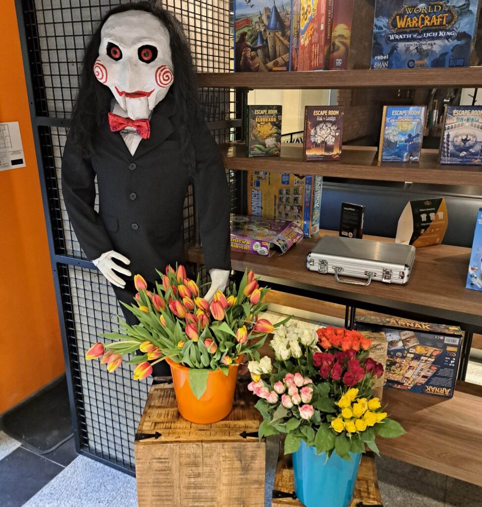 Kobieta w Escape Room
